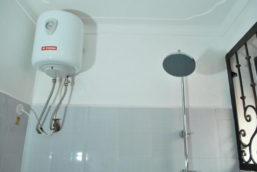 Jacuzzi City Home Kampala Esterno foto