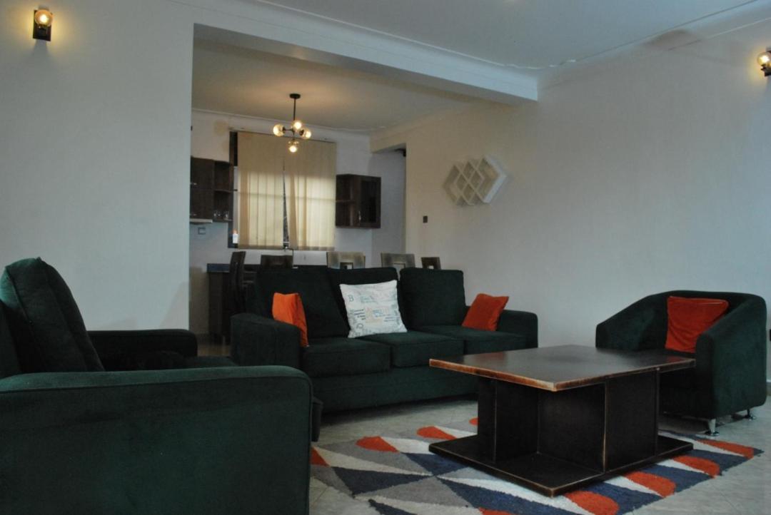 Jacuzzi City Home Kampala Esterno foto
