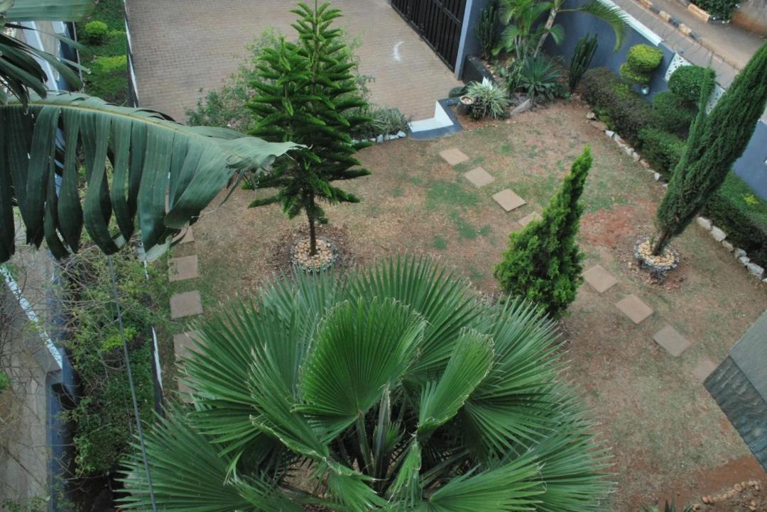 Jacuzzi City Home Kampala Esterno foto
