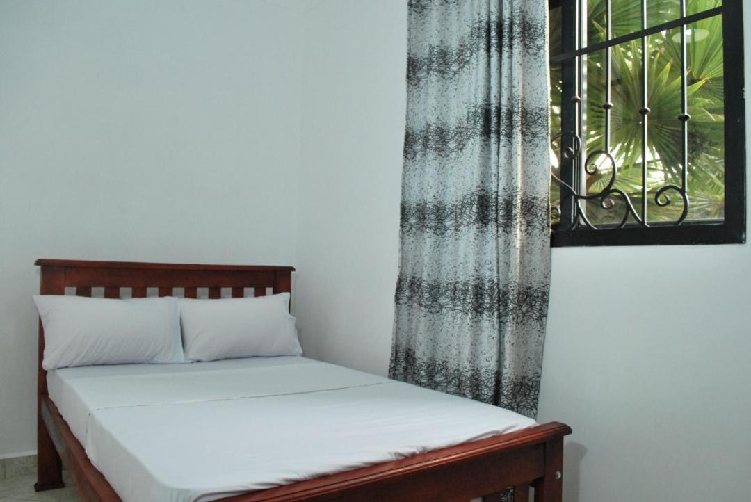 Jacuzzi City Home Kampala Esterno foto